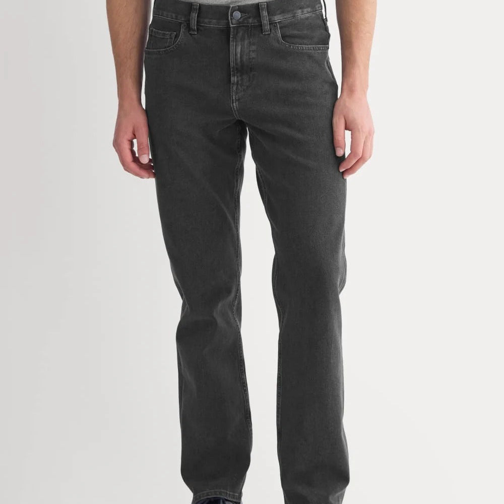 Straight-Leg Stretch Jean