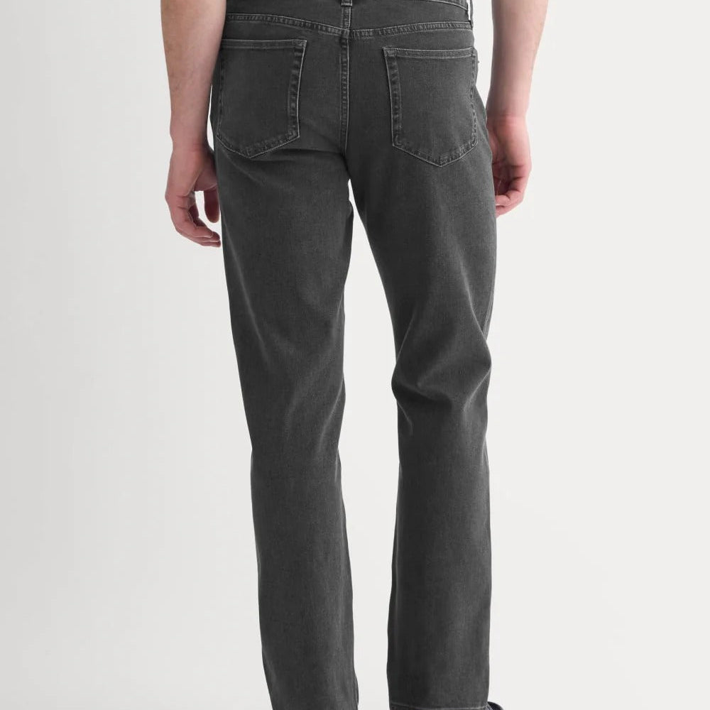 Straight-Leg Stretch Jean